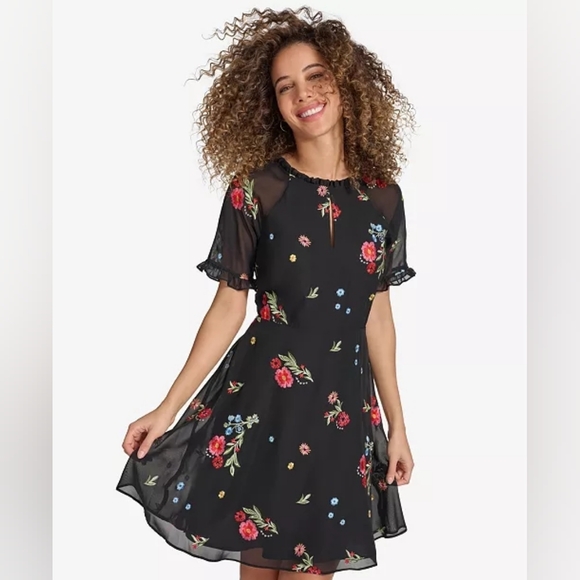 Kensie Dresses & Skirts - NWT Size 12 Kensie Black & Multi Embroidered Chiffon Back Cutout A Line Dress